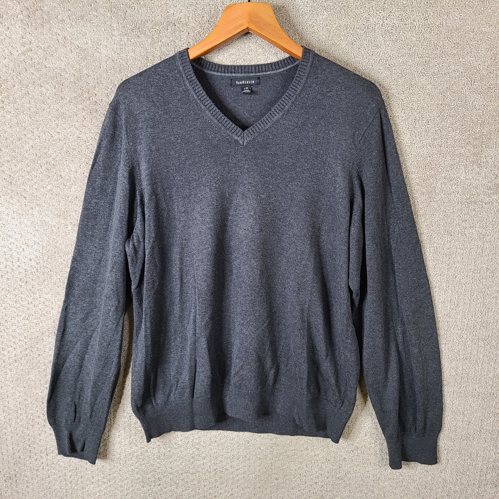 Van Heusen Sweater Men Large Gray V Neck Long Sleeve Casual Pullover Lightweight
